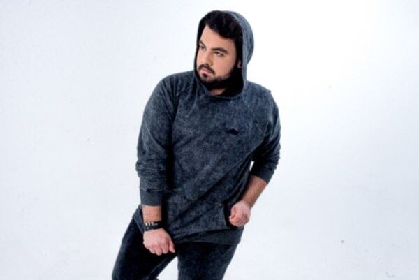 Emanuel
Alvarez / @_manualvarez