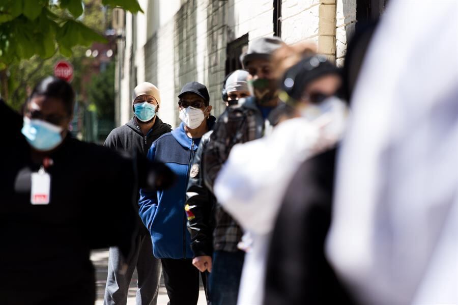 EUA batem novamente recorde diário de casos de coronavírus