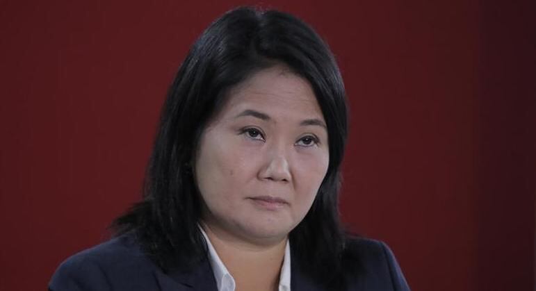 Keiko Fujimori, candidata à presidência do Peru, falou com jornalistas estrangeiros no sábado