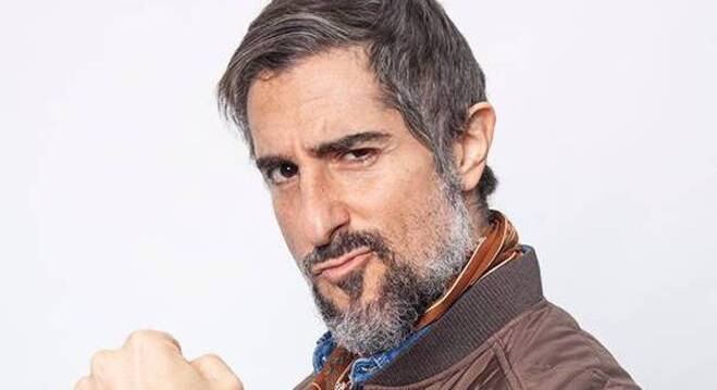 Marcos Mion comanda a próxima temporada de A Fazenda