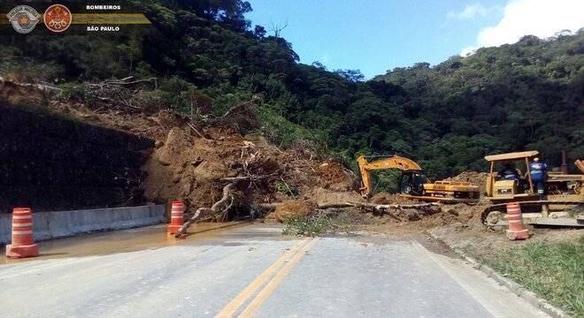 Rodovia Mogi-Bertioga já teve oito interdições totais
