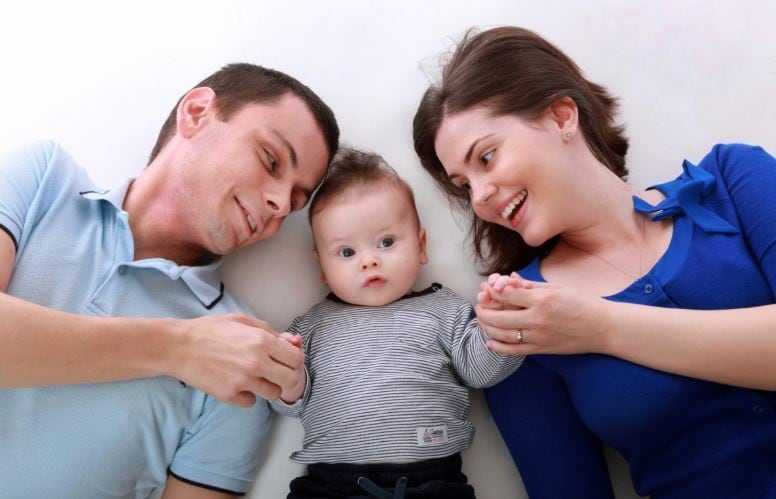 Pesquisa mostrou que melhor maneira de incentivar a fala é conversar