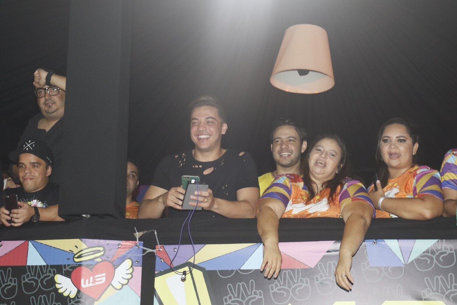 Wesley Safadão e Thyane Dantas curtem o Fortal, Carnaval fora de época que acontece em Fortaleza