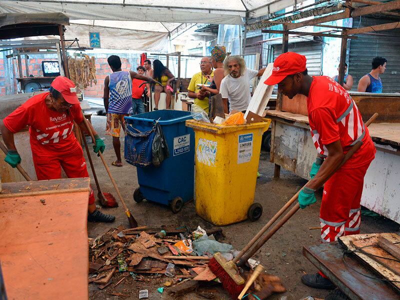 Ação contou com uma equipe de limpeza composta por 15 profissionais