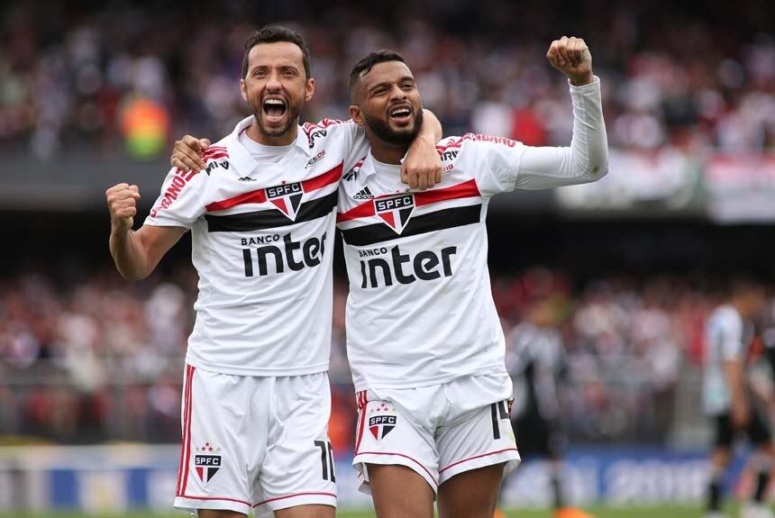 1° São Paulo - 45 pontos
Chances de título - 55%
Chances de Libertadores - 97%