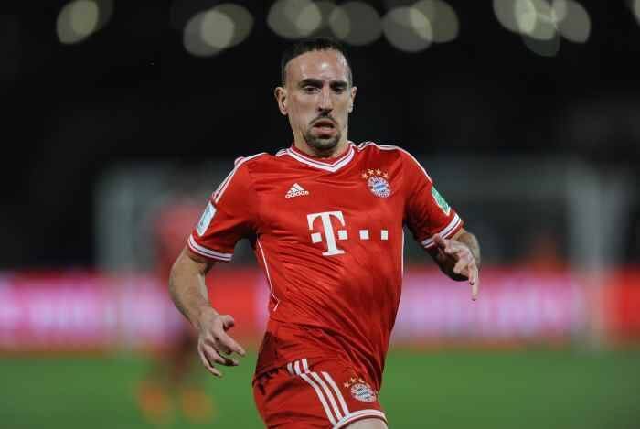 O atual campeão, Bayern de Munique, vai enfrentar a "zebra" Manchester United. O primeiro confronto acontece na Inglaterra, no dia 2 de abril. A decisão ficou para a partida de volta, na Alemanha, sete dias depois, no dia 9