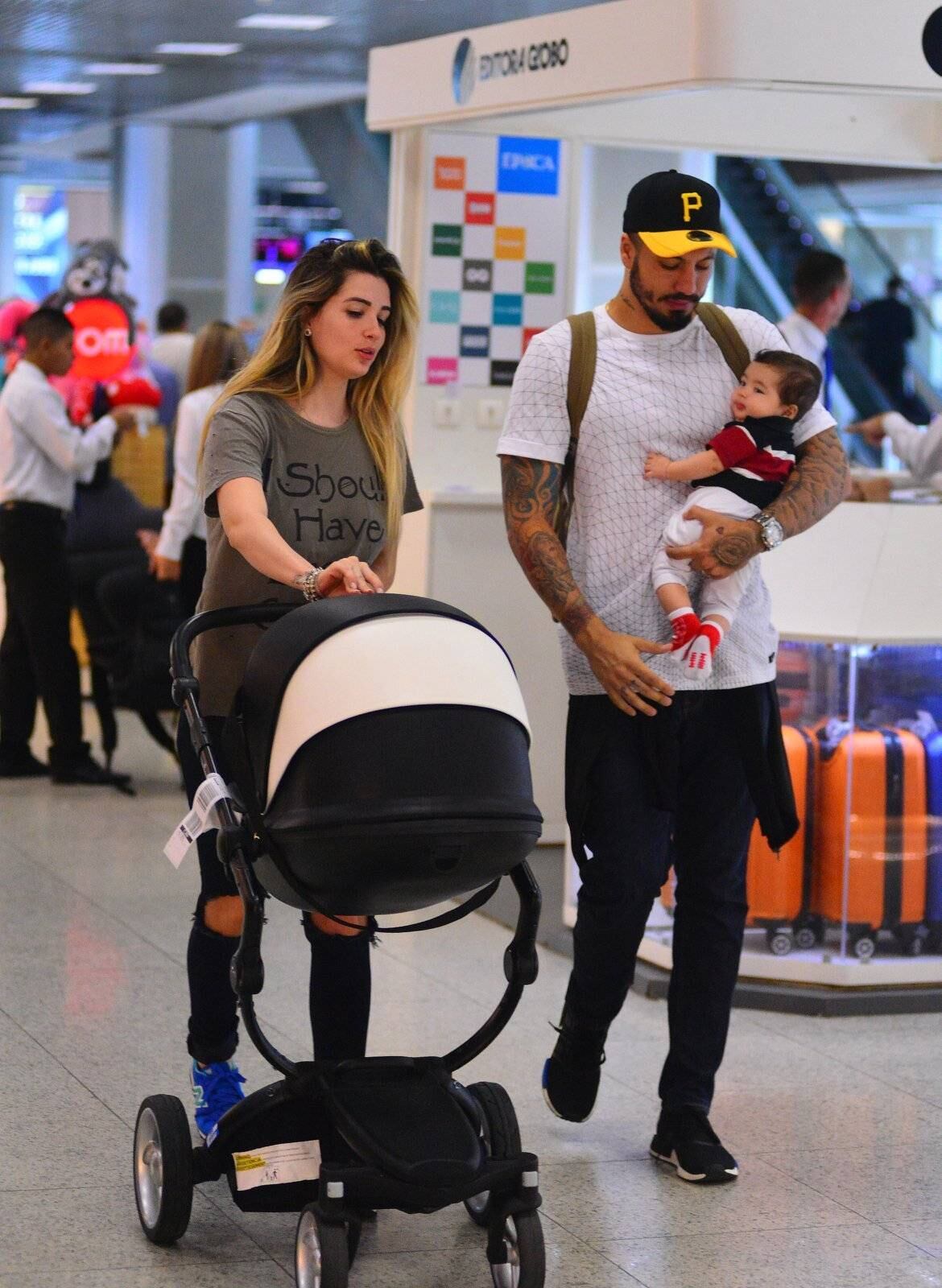 O primeiro filho do casal nasceu há quatro meses. Aline e Fernando não escondem que são pais babões 