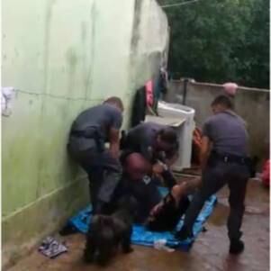 Abordagem de PMs é tida como truculenta por populares