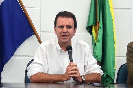 Prefeitura nega que Paes tenha pedido demissão de médica