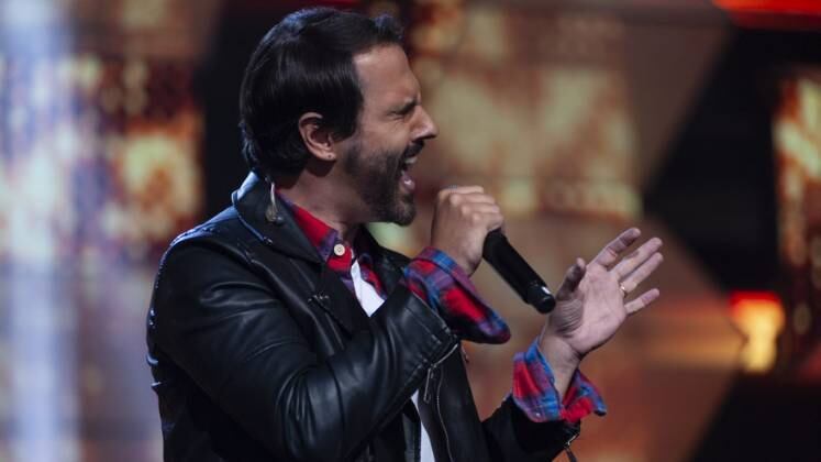 Léo Torrieri escolheu um sucesso internacional! Com Born To Be Wild, do Steppenwolf, levantou 98 jurados e conseguiu assumir o terceiro lugar do pódio. Mas, com o desempate foi eliminado do programa