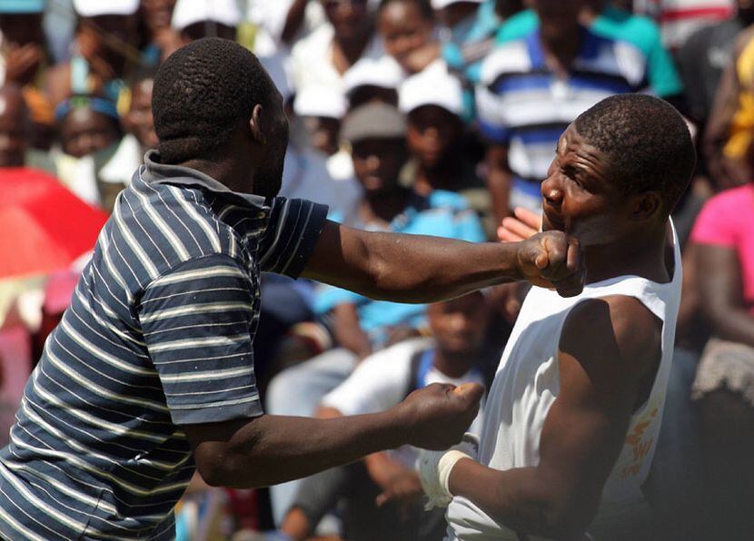 As regras do torneio são simples: a luta continua até alguém sangrar, ser nocauteado ou se render