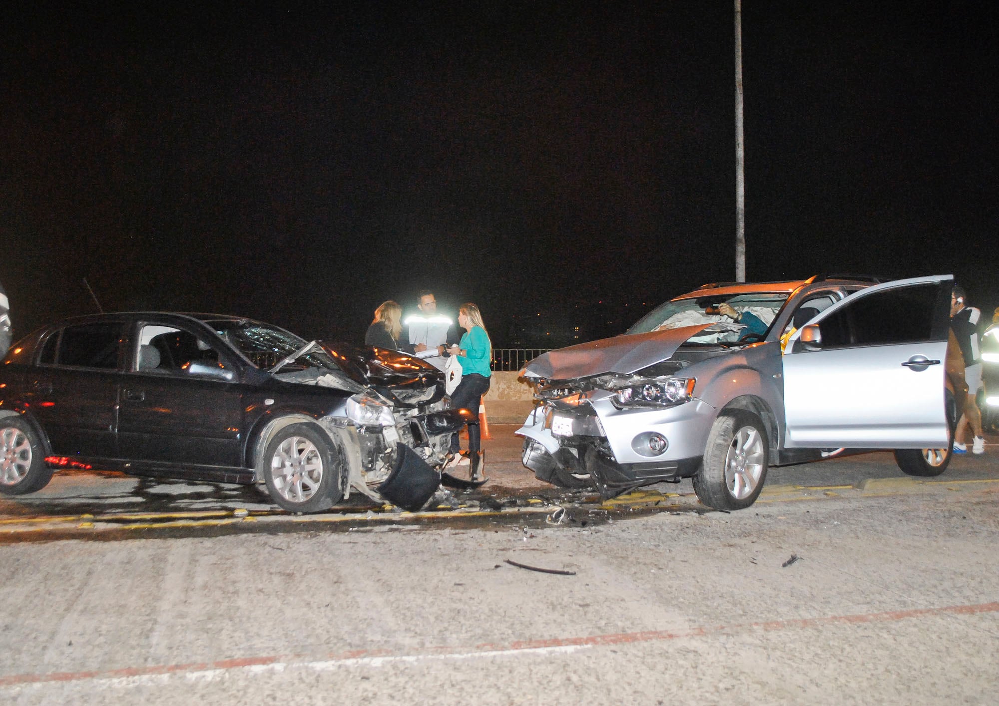 As pista chegaram a ficar interditada por volta das 22h