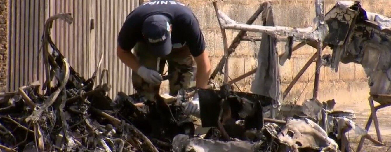 Técnicos tiraram fotos dos destroços e coletaram material para análise