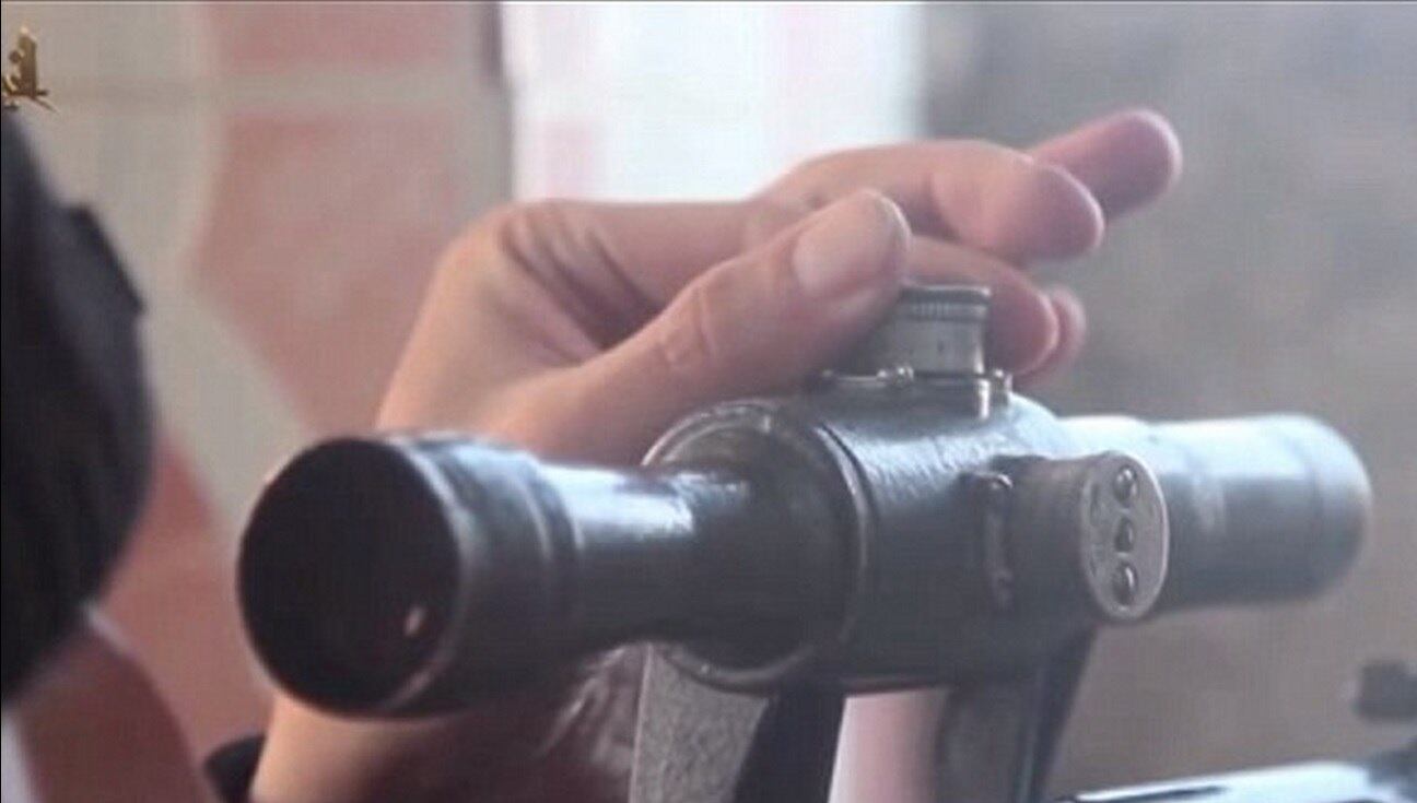 De acordo com informações
da agência Ansa, o filme mostra o trabalho de vários atiradores de elite a serviço do EI, retratado de forma artística