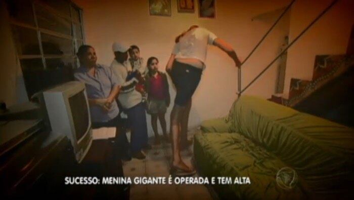 

Depois que sua história apareceu na mídia, ela ganhou um tratamento médico de um dos maiores especialistas do País