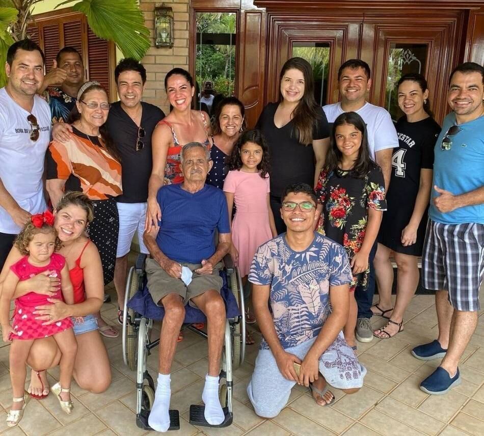 Francisco Camargo deixou a mulher, Helena, de 75 anos, além de 8 filhos, 26 netos e 5 bisnetos