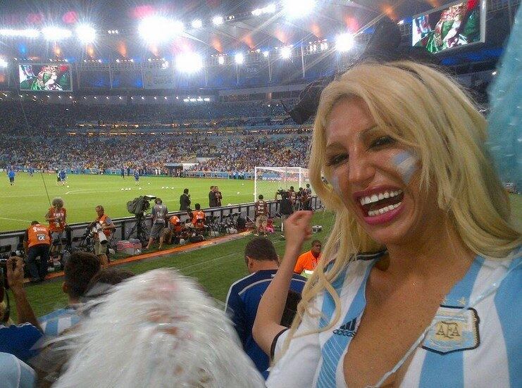 Vicky acompanhou de perto a estreia da Argentina na Copa do Mundo, além de ter marcado presença na final do torneio. as duas partidas aconteceram no Maracanã, no Rio de Janeiro