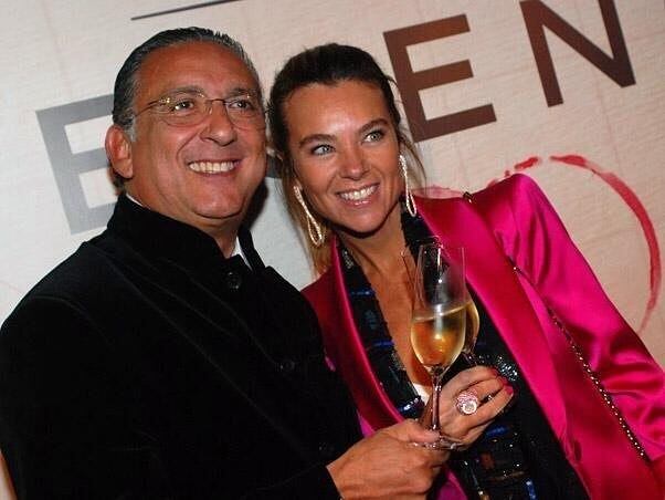 Galvão Bueno está em Lima acompanhado da esposa Desirée Buenos