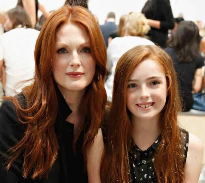 Julianne Moore teve sua caçula, Liv, em casa