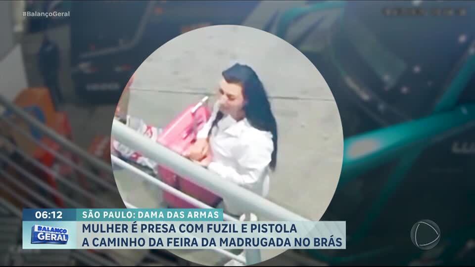 Mulher é presa com fuzil e pistola a caminho da feira do Brás, em São Paulo