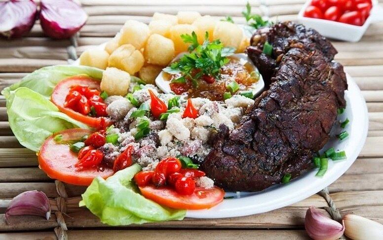 Bar da Adriana
Prato - Filé da Dri: filé mignon de porco, farofa de banana com bacon e linguiça mandioquinha frita acompanhado de geleia de abacaxi.
Endereço: av. Valdorimo Lobo, 1841 - São Bernardo