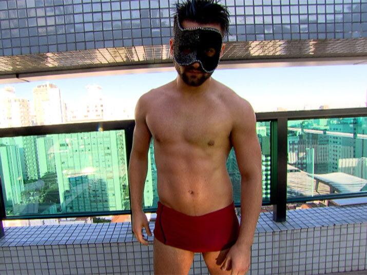 A reportagem sobre os "Garotos do Sexo" vai ao ar neste domingo, às 23h45, logo após A Fazenda.

+ Assista às íntegras do Repórter em Ação no R7 Play! 


