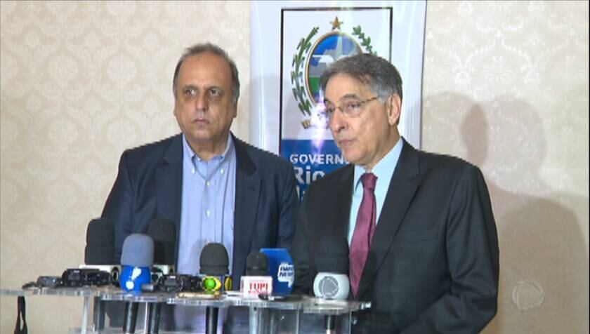 Pezão teve reunião com Fernando Pimentel, no Palácio Guanabara