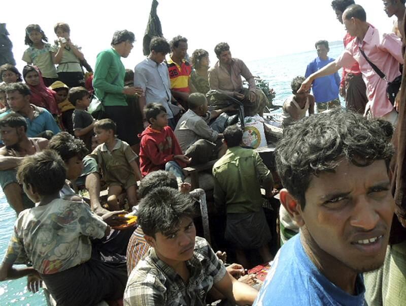 ESLOVÊNIA 

Os centros de acolhimento ajudam
financeiramente com R$ 80 (18 euros) por mês, e estão autorizados a trabalhar