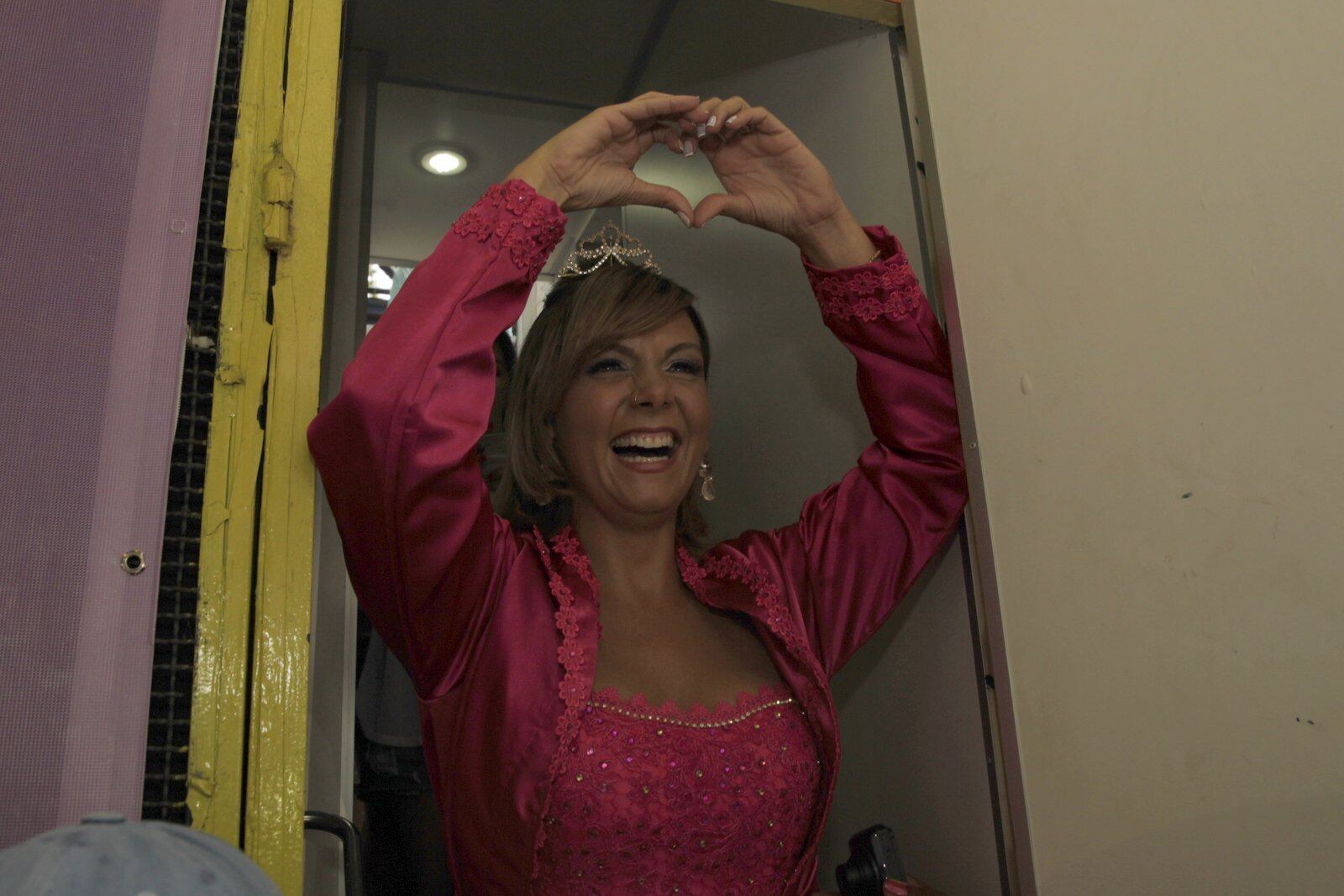 E fez coraçãozinho para a galera 