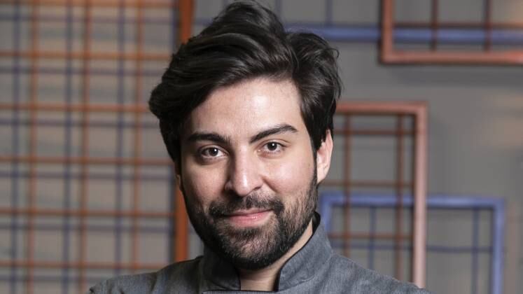 Emoção à flor da pele

Ao receber elogios após cozinhar um prato autoral, João foi às lágrimas e deixou o público de casa emocionado com a cena!


