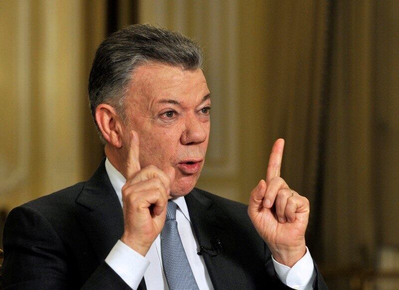 Santos diz que vai se afastar da política