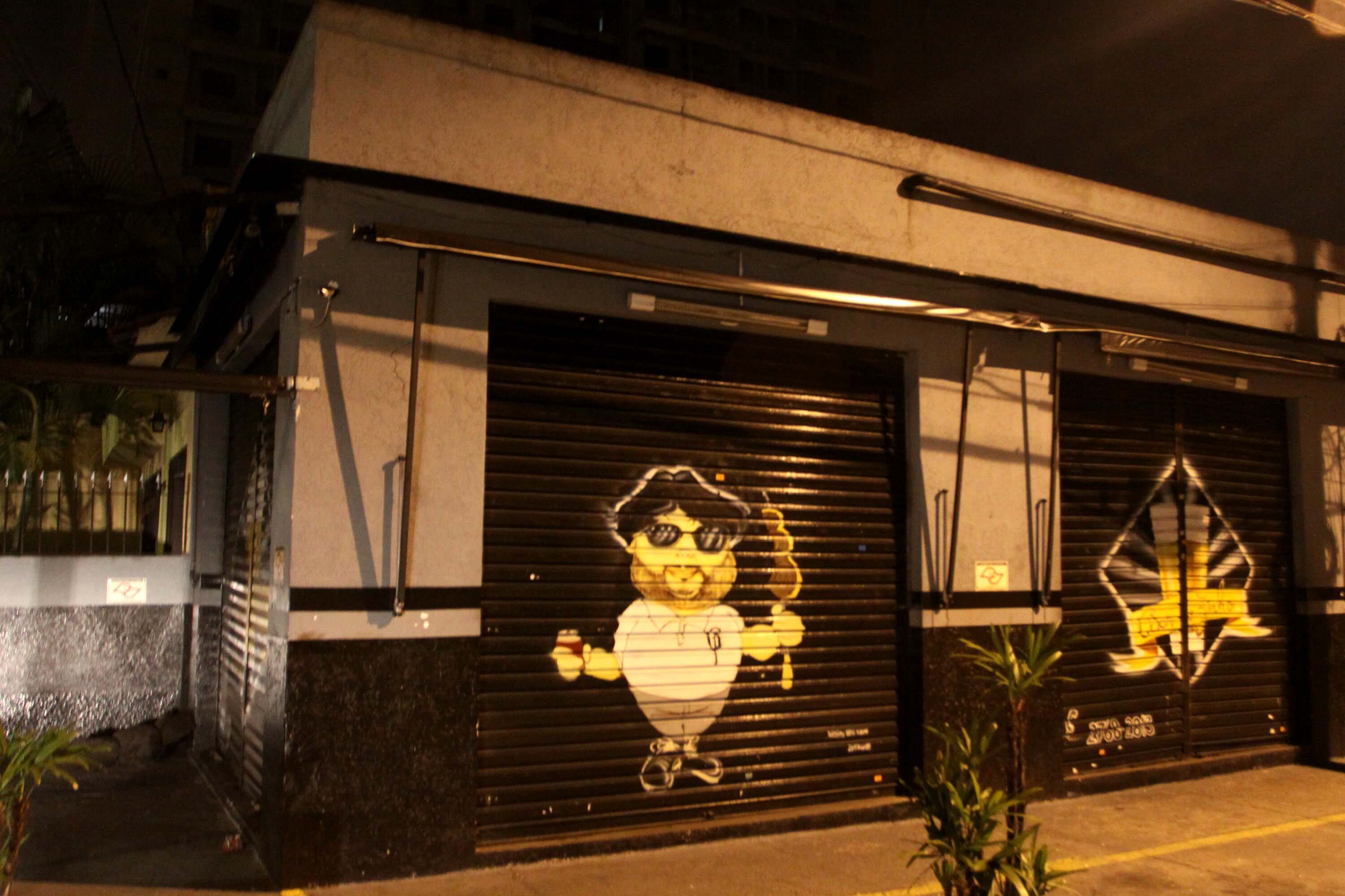 Bar foi invadido por criminosos na noite de quinta-feira