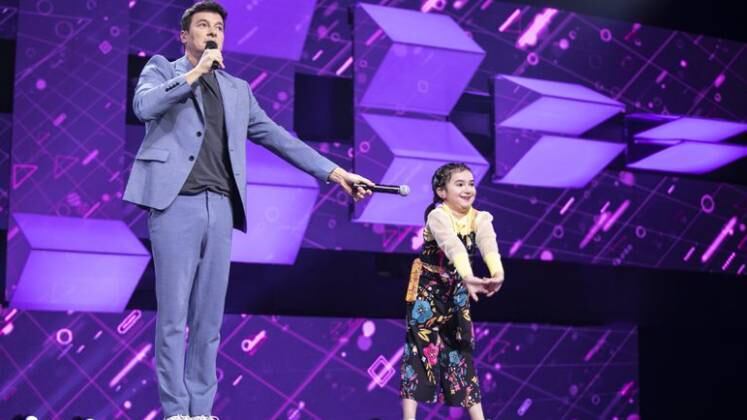 Não teve como não se divertir com a apresentação de Lorena Parra! A candidata chegou ao palco mostrando muito domínio e presença. Ela ainda arrancou risadas dos jurados ao dizer que não ficou nenhum pouco nervosa em sua apresentação, mas em tom de ironia