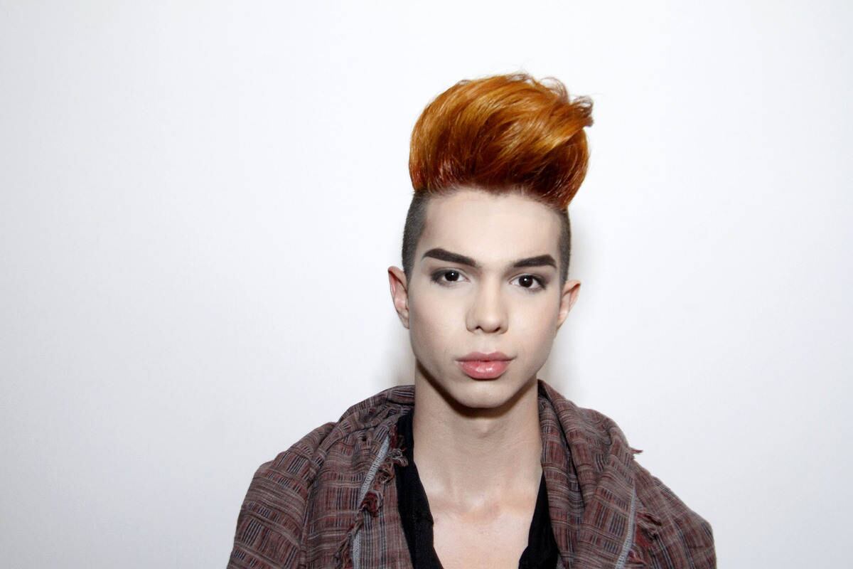 

Mathox



— Uso
o cabelo moicano há quatro anos e fiquei ruivo há um.

