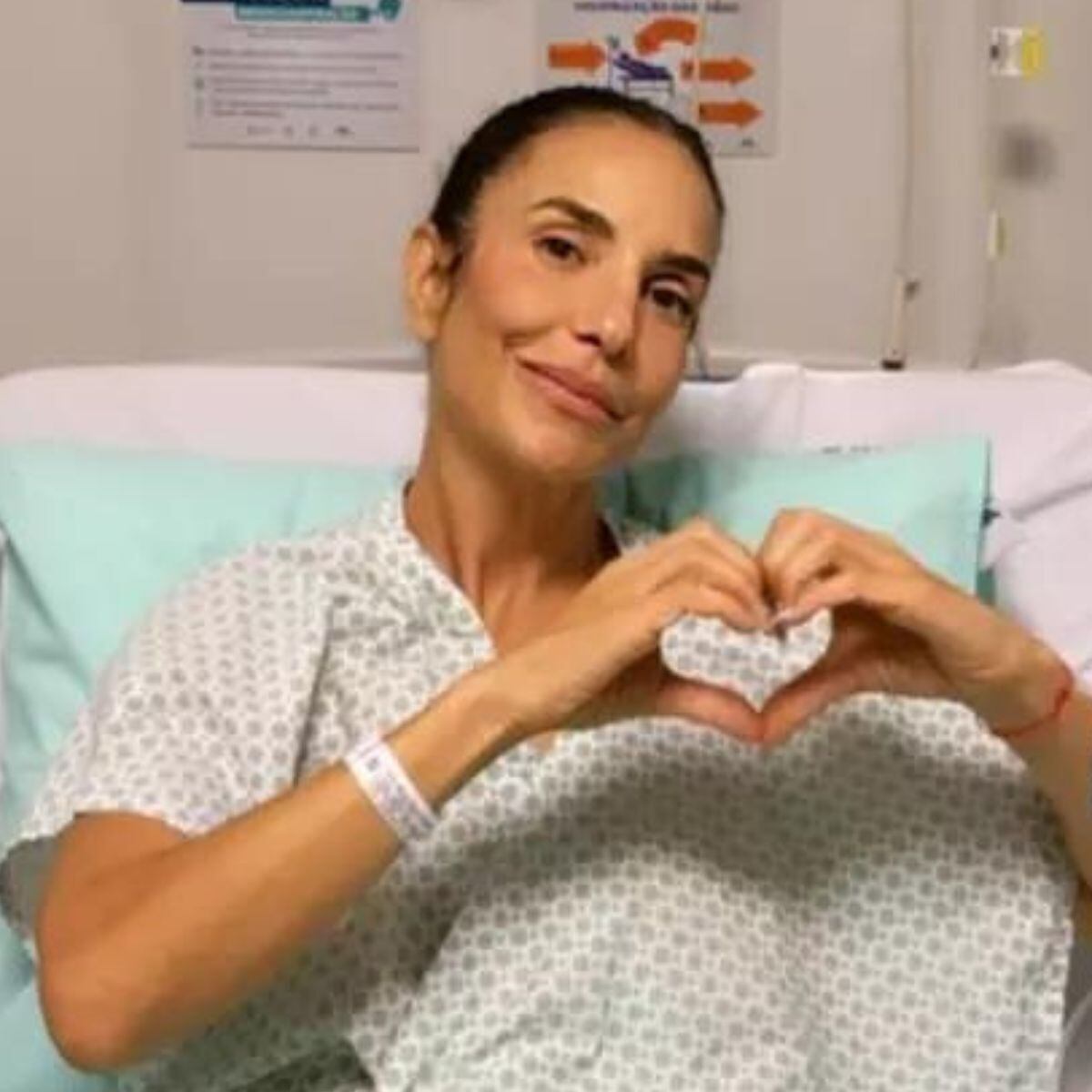 Ivete Sangalo está internada com pneumonia; veja estado de saúde da cantora