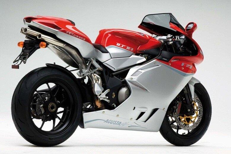MV Agusta F4 Tamburini a 307 km/h — Ao contrário da BMW S1000RR, a superbike italiana é montada aqui pela fábrica da Dafra em Manaus (AM). O nome da moto deve-se ao Massimo Tamburini, que é designer desta máquina