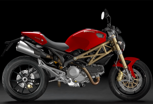 A Ducati Monster 796 já chegou aos concessionários da marca no País. Montada em Manaus (AM), a esportiva será vendida por um preço agressivo. Saiba mais