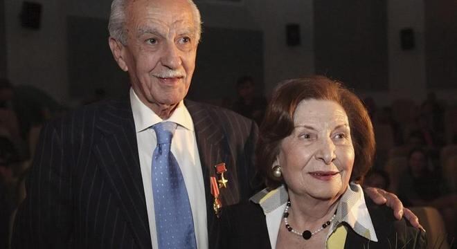 Goar (d) e Gevork Vartanian foram o casal de espiões mais famosos da URSS