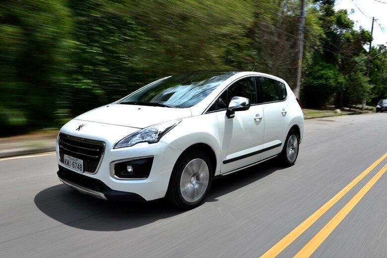 Mais compacto, modelo mede 4,36 m (comprimento), 1,83 m (largura), 1,63 m (altura) e 2,61 m (entre-eixos)

Saiba tudo sobre carros! Acesse www.r7.com/carros