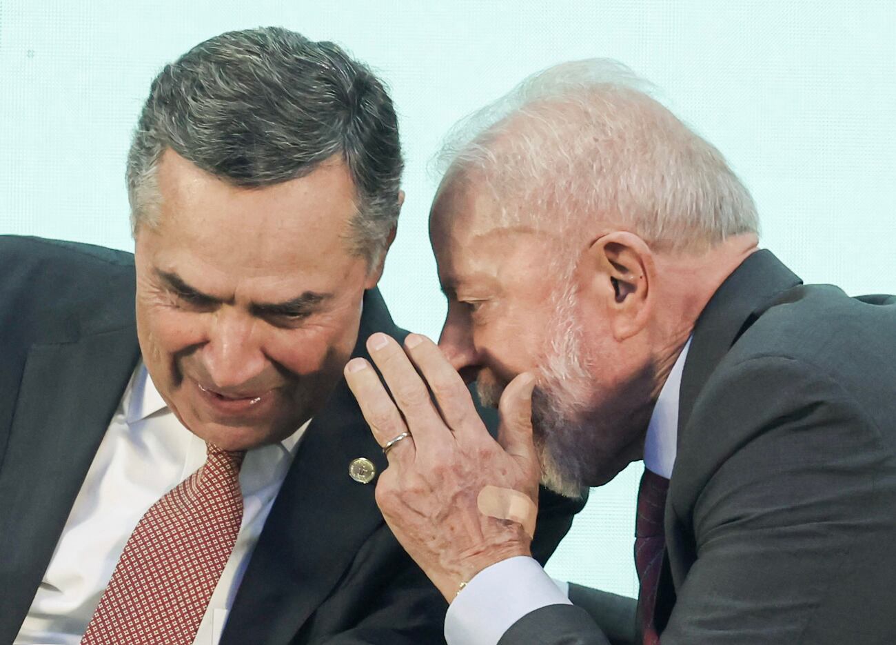 São Paulo(SP), 08/04/2025 – Presidente Luiz Inácio Lula da Silva (d), conversa com presidente do STF, Luís Roberto Barroso (e), durante abertura do encontro internacional da indústria da construção.

Foto: Paulo Pinto/Agência Brasil