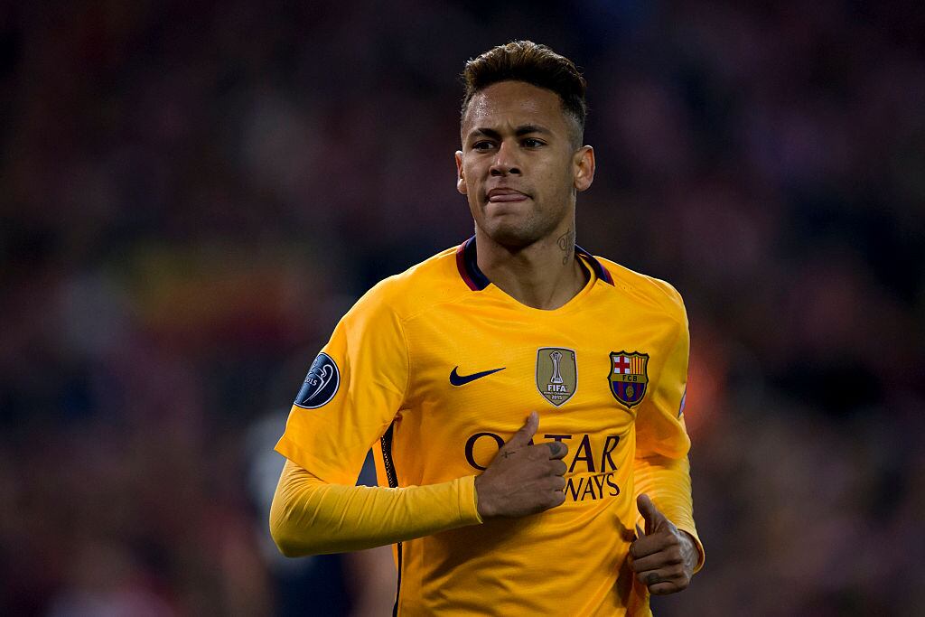 5) Neymar, do futebol