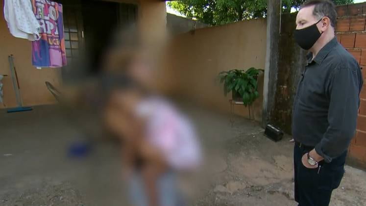 Helen era casada e tem uma filha com Lázaro. Ela aceitou falar com a Record TV, mas não quer divulgar o local onde está morando por motivos de segurança. Helen revelou que vem sendo ameaçada e acusada de ser cúmplice