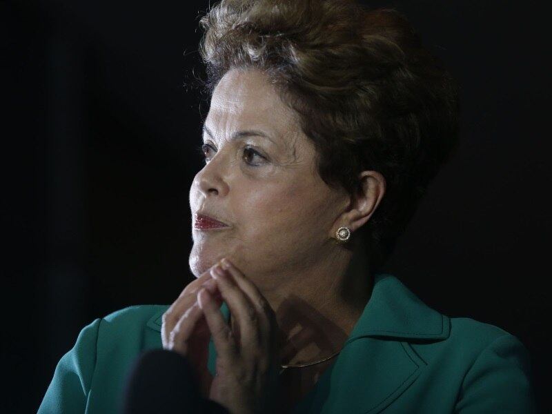 Dilma aposta em recursos do pré-sal para investir em educação