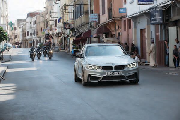 O BMW M3, por sinal, ganhou nova geração em fevereiro deste ano, mas bem antes de ser revelado, gravou várias cenas do filme, mostrando toda a sua alta performance — com 0 a 100 km/h em 4,1 segundos