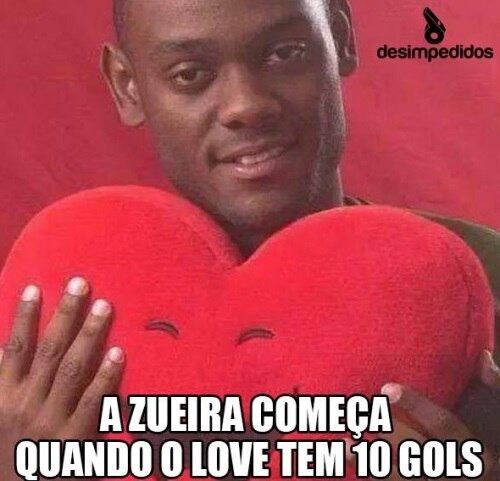 O corintiano está dando uma surra no agora atacante flamenguista