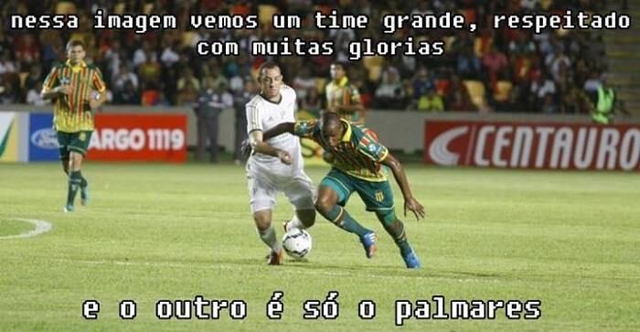 Quem é o time grande da foto?