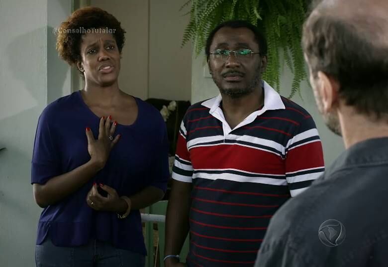 Eles tentam de tudo para ficar com a guarda de Daiane, mas o juiz Brito diz que a menina vai ficar com Dora e Nilo