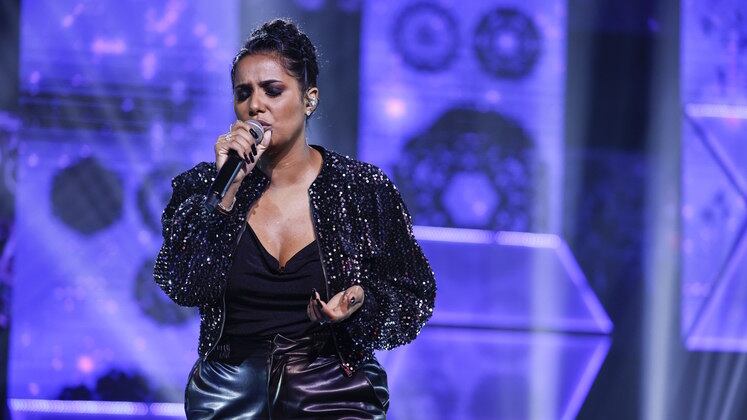 É o Amor, de Zezé Di Camargo & Luciano
O hit que é quase um hino para a galera brasileira e está na ponta da língua de qualquer um tem tudo para te fazer sair da cama! É o Amor, de Zezé Di Camargo & Luciano, interpretado por Jullyana Netto agitou a galera e colocou todo mundo para dançar