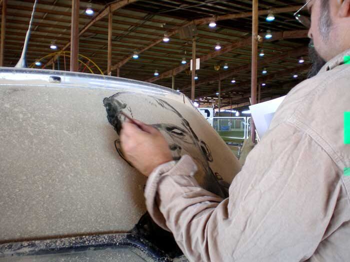 Desenho do norte americano Scott Wade, conhecido como "artista do carro sujo"

Quer saber tudo sobre carros? Acesse www.r7.com/carros