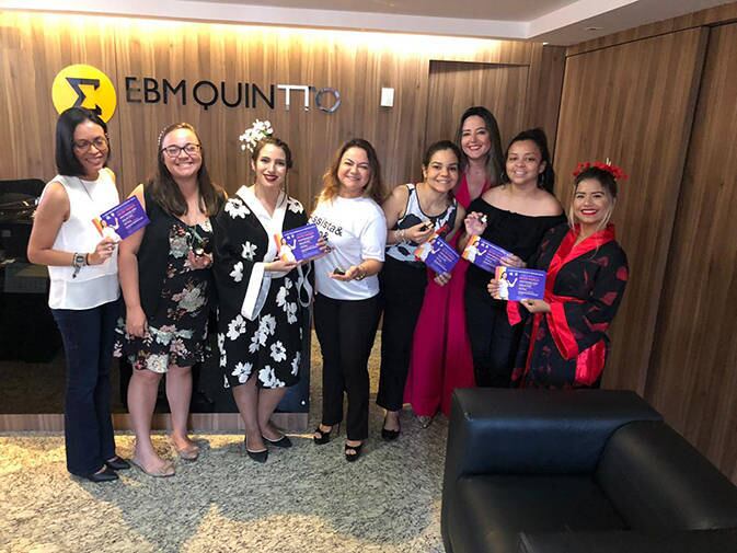 TV Cidade faz ação para estreia de Sabrina Sato a frente do Domingo Show